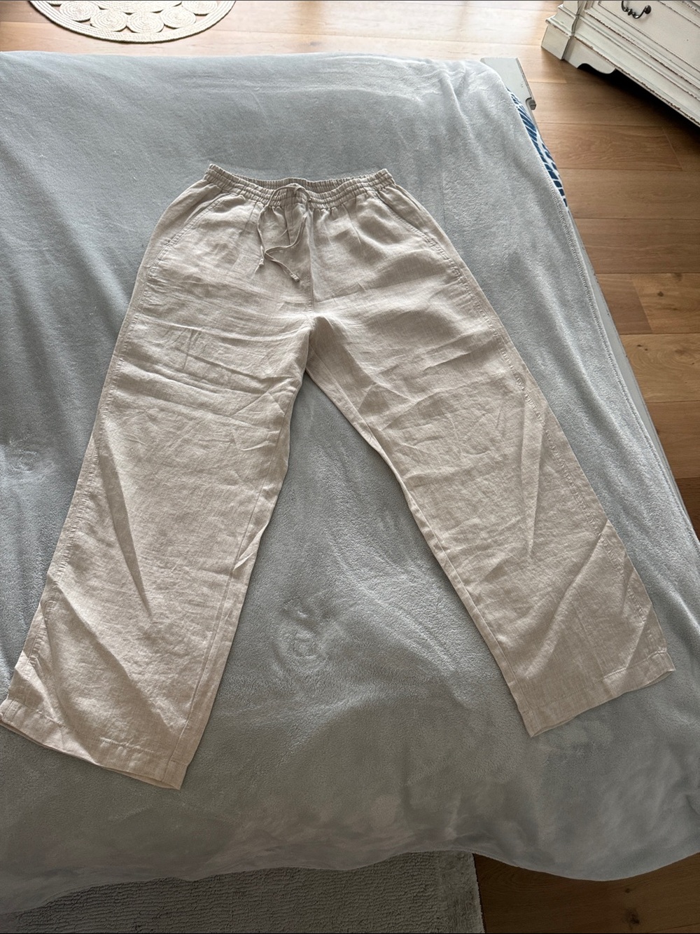 Banana Republic Cream Linen Drawstring Chinos